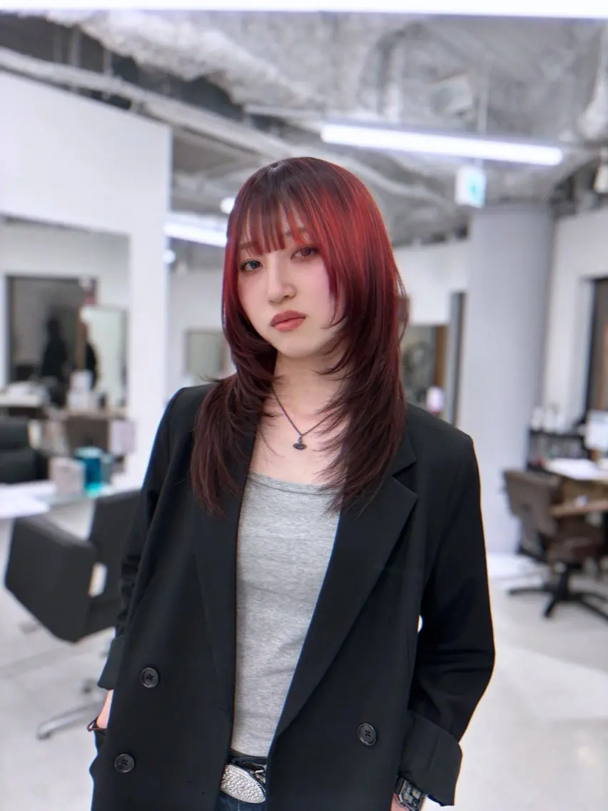 ミディアム カラー カット ヘアカラー ❤️‍🔥ハイトーン /レイヤー/IORIのヘアスタイル