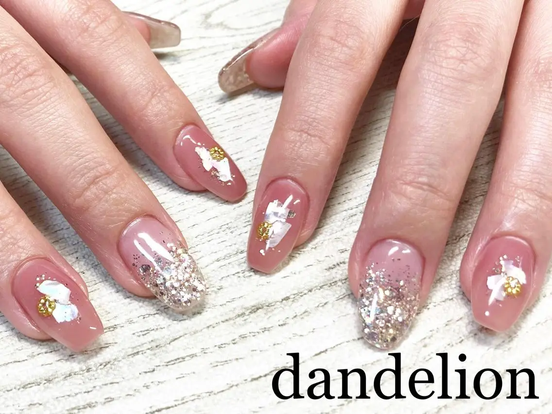 ネイル ハンドネイル ハンドケア dandelion ダンデライオンのネイルデザイン