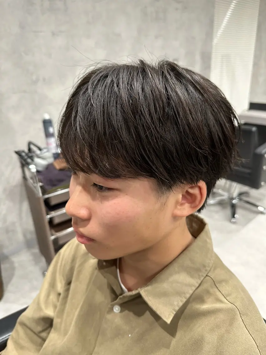 ショート パーマ メンズ マッシュ シースルーマッシュ カット ユウ🪄 パーマ指名No1のヘアスタイル