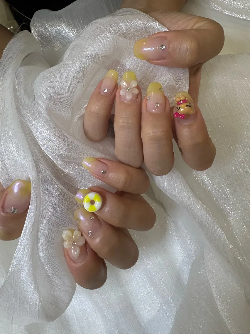ネイル 豊田 花乃のネイルデザイン