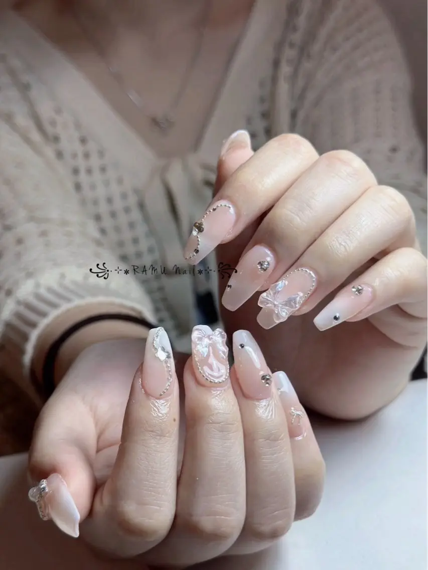 ネイル キラキラネイル マグネットネイル ミラーネイル ピンク 夏ネイル ハンドネイル RAMU Nail 恵比寿店のネイルデザイン