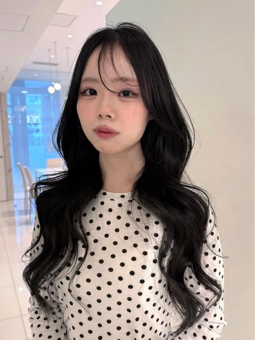 ロング カット ヘアカラー 透明感カラー 🫧/つばめのヘアスタイル