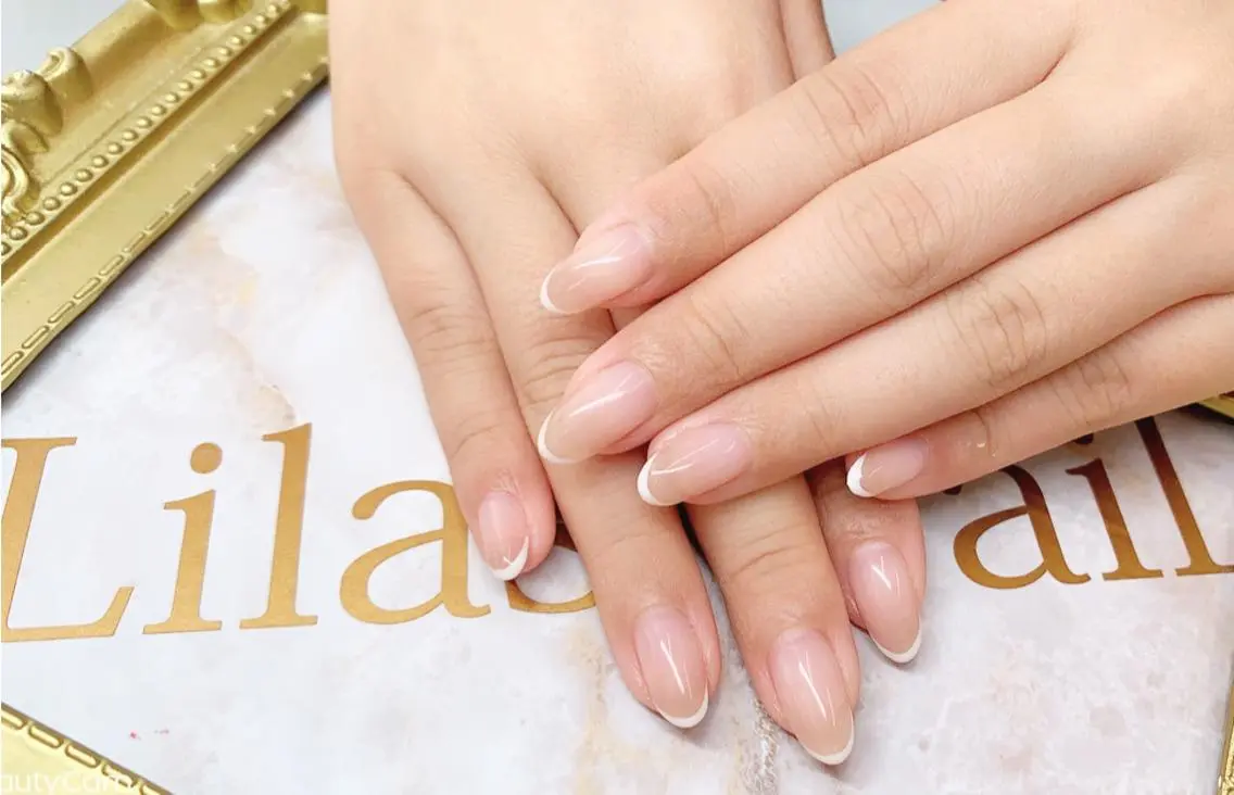 ネイル フレンチネイル グラデーション ハート ニュアンスネイル オフィスネイル Lilas Nailのネイルデザイン