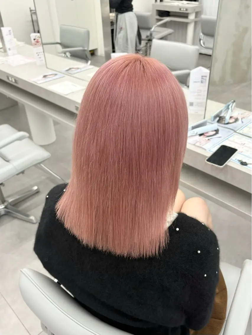 ミディアム カラー ベージュカラー ピンクカラー ピンクベージュ ヘアカラー 🎀ハイトーン🎀 ケアブリーチmikuのヘアスタイル