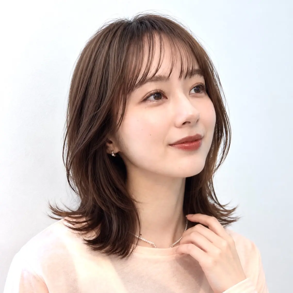 ミディアム ミディアムレイヤー くびれヘア レイヤーカット 似合わせカット カット ヘアカラー トリートメント 骨格診断/宮澤瑞穂 ボブ/レイヤー/銀座のヘアスタイル