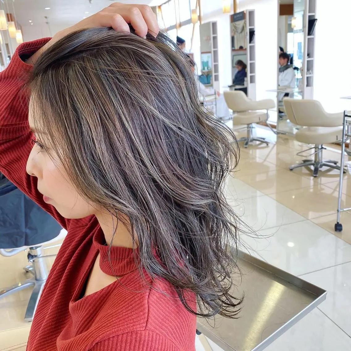 カラー SALOWIN栄 高須大貴のヘアスタイル