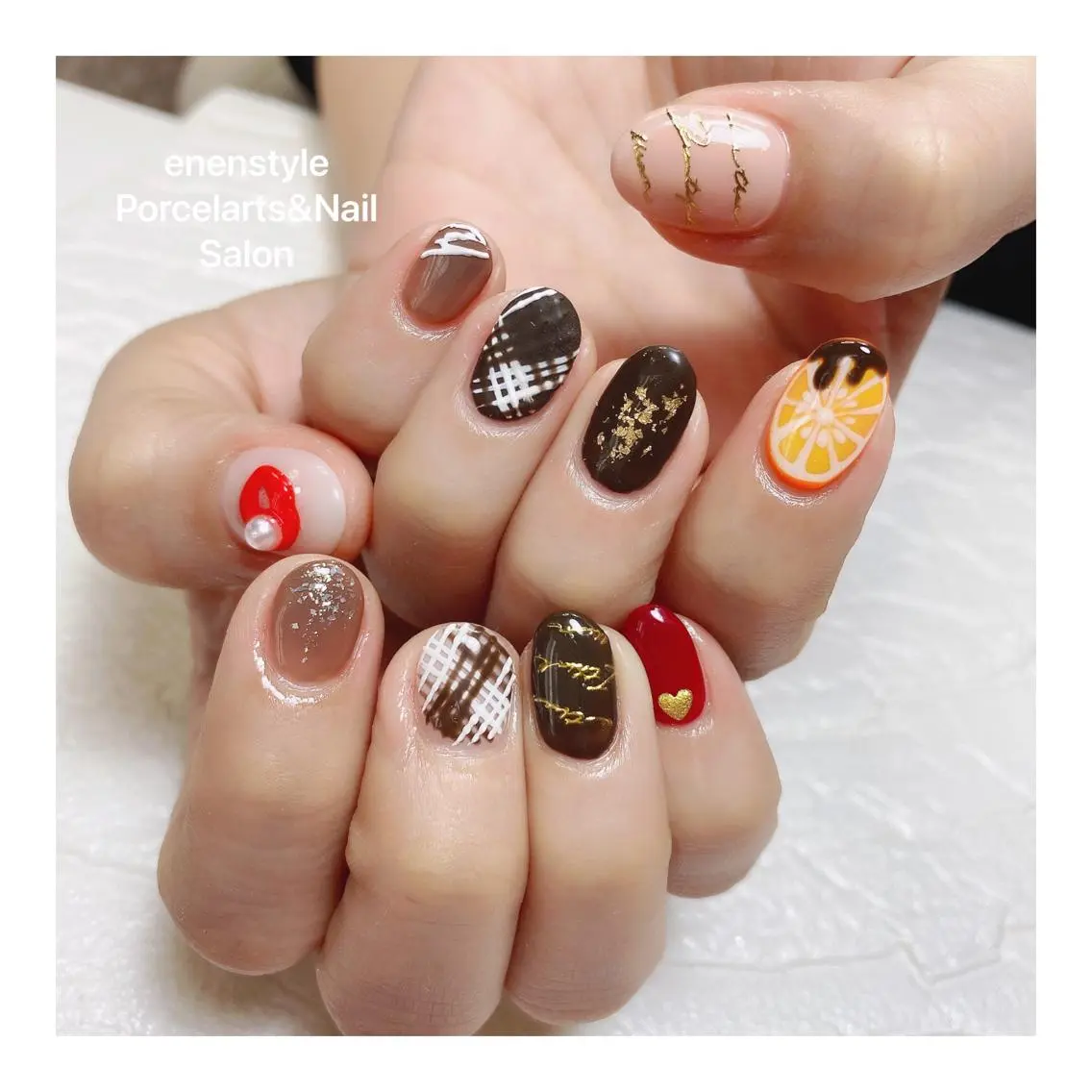 ミディアム ネイル ハンドネイル 🐾enen style 🐾のネイルデザイン