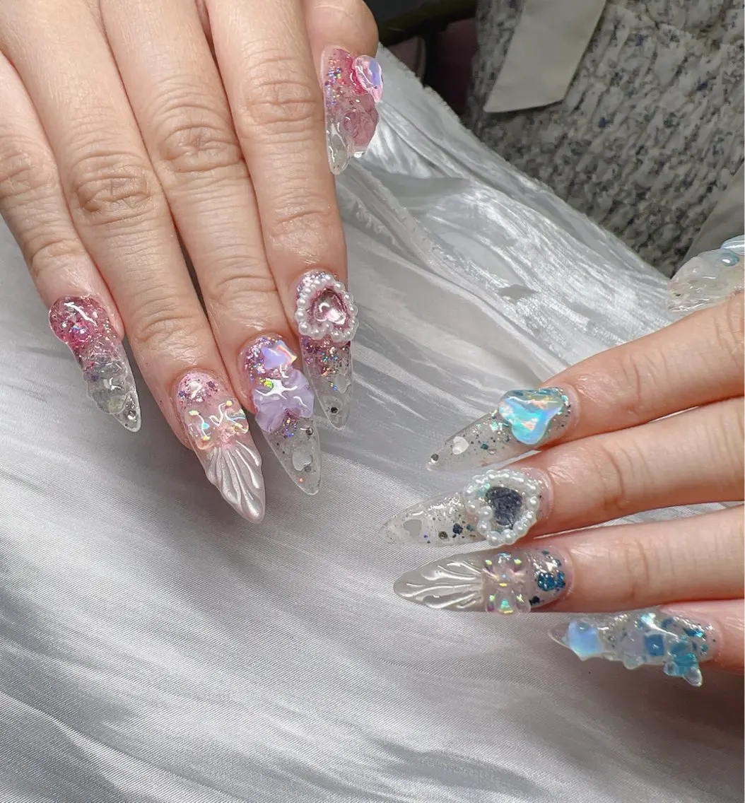ネイル 長さ出し グラデーション 卒業式 キラキラネイル マグネットネイル ハンドネイル Lee Nailsのネイルデザイン