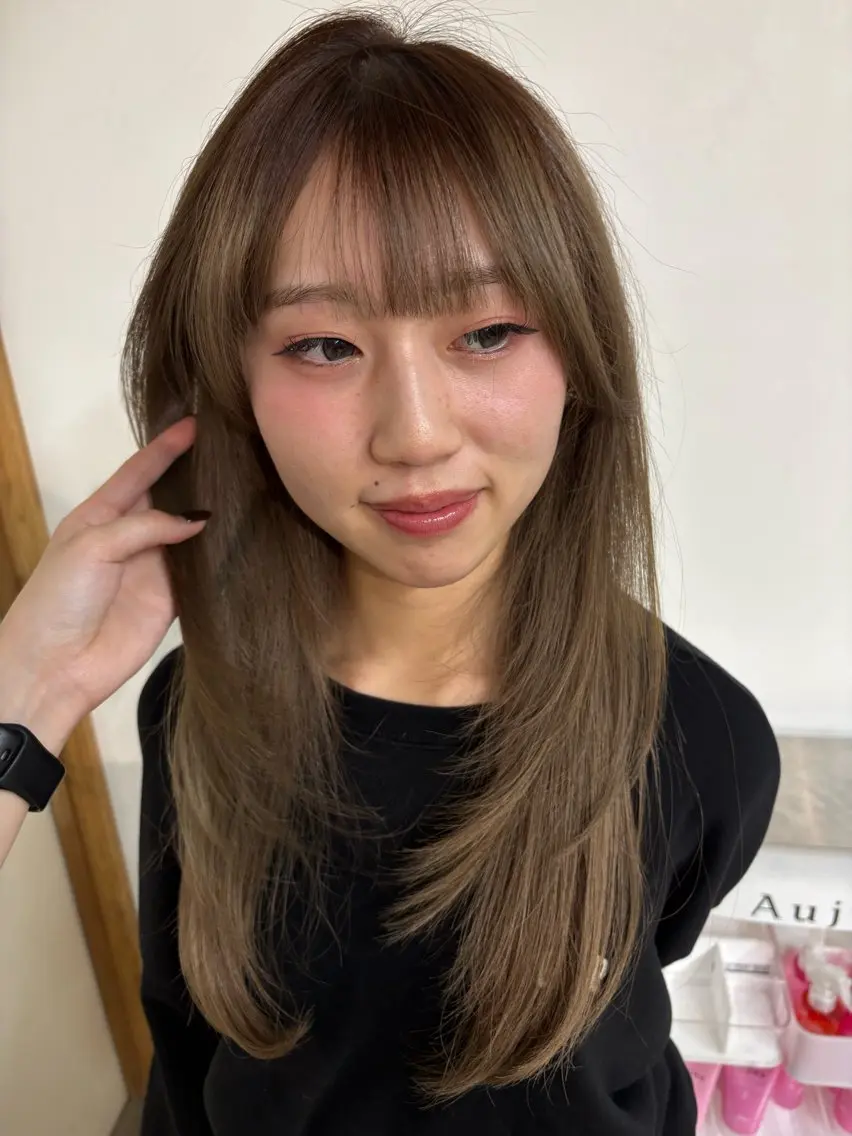 ロング カラー カット ヘアカラー 山本 琴音のヘアスタイル