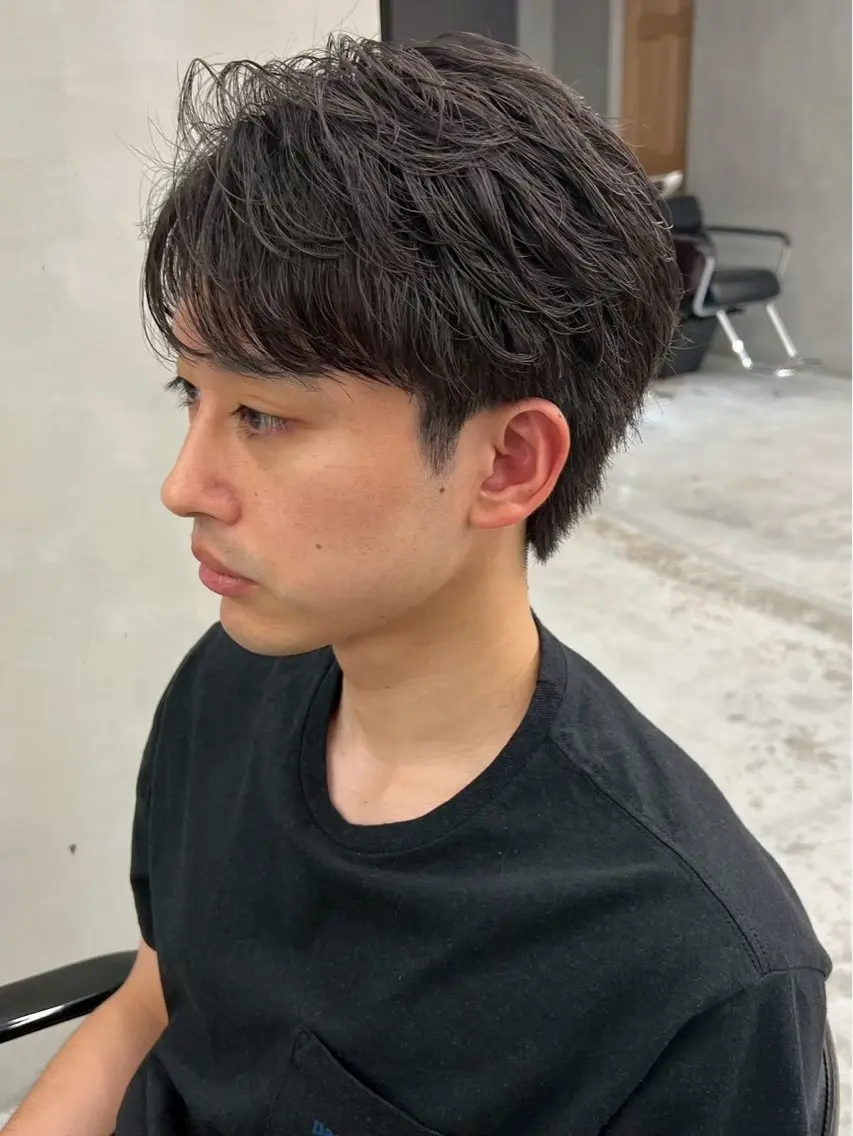 ショート メンズ アップバング センターパート フェザーパーマ メンズパーマ カット パーマ 曲がる縮毛矯正 バレイヤージュ森田のヘアスタイル
