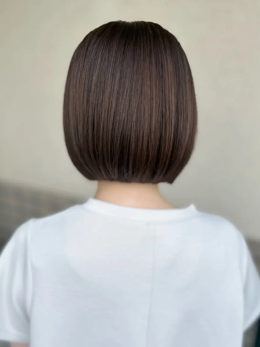 ショート ボブ 沢田 瞳のヘアスタイル