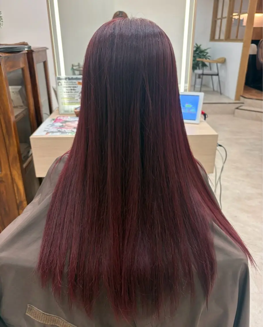 ロング カラー 児島 彩羽のヘアスタイル