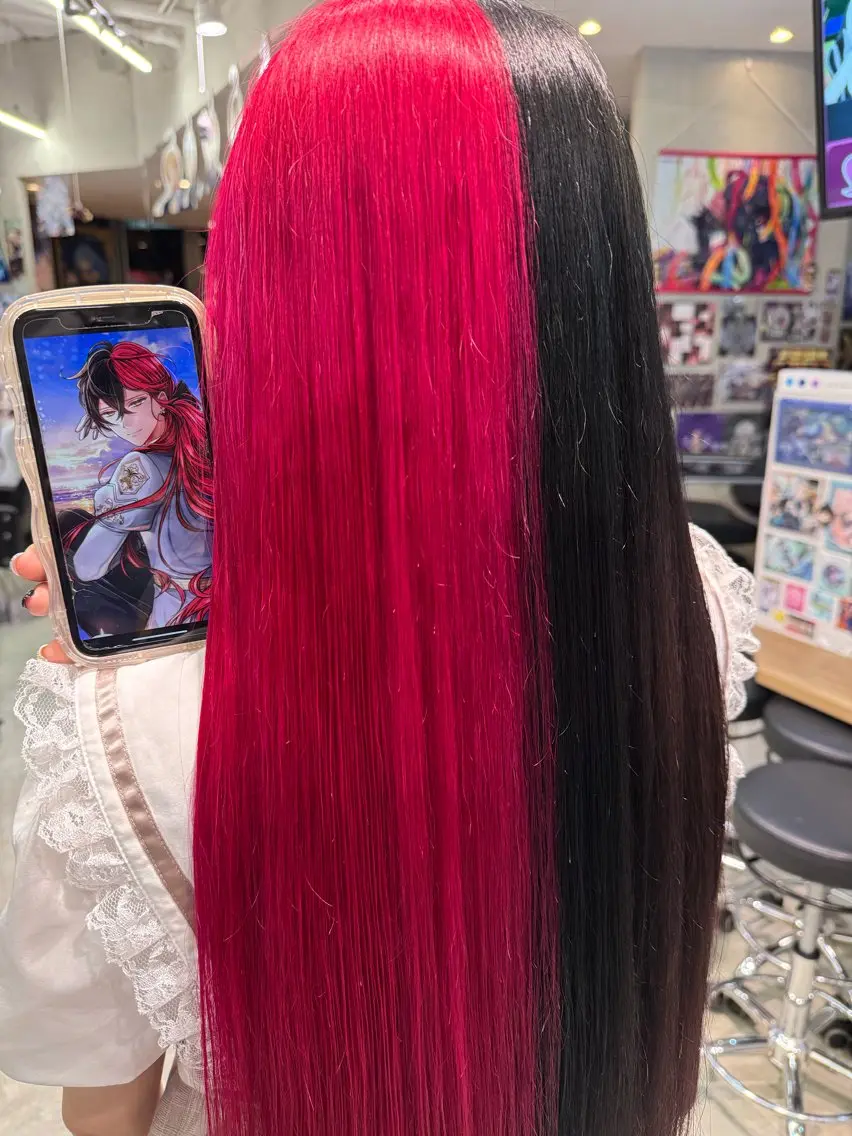 ミディアム カラー 黒髪 ブリーチ ケアブリーチ レッドカラー インナーカラー 推し ブリーチ 髪質改善のヘアスタイル