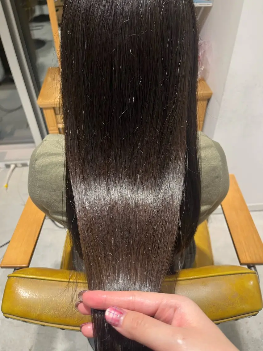 カラー ヘアカラー 和泉田 真白のヘアスタイル