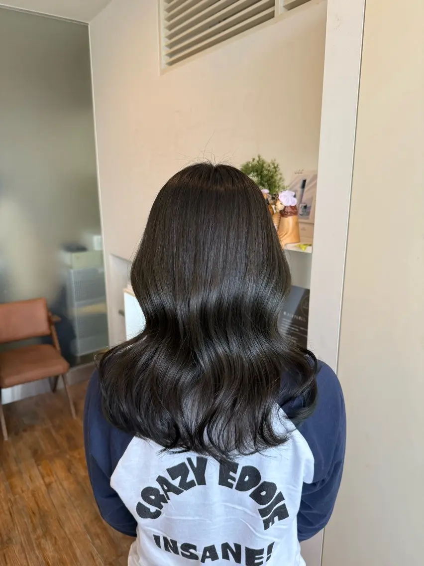 セミロング カラー カット ヘアカラー トリートメント 竹添 有梨沙のヘアスタイル