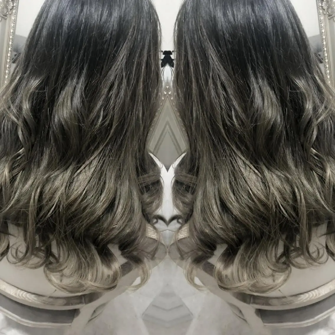 ロング カラー ヘアアレンジ グラデーションカラー See by merの眉毛・アイブロウイメージ