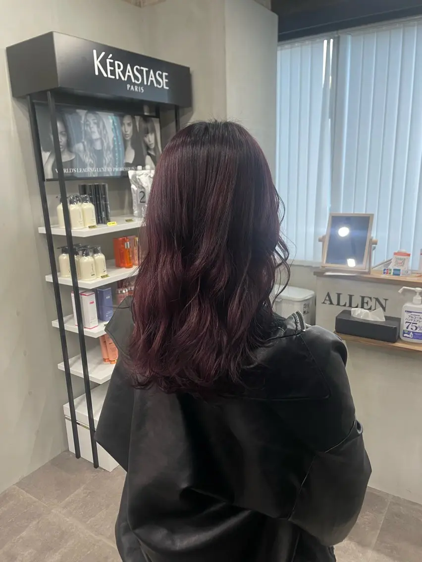 ミディアム カラー ヘアアレンジ 黒髪 ブルーカラー ブルーブラック グレーブラック トリートメント ユウ/ ALLEN hairのヘアスタイル