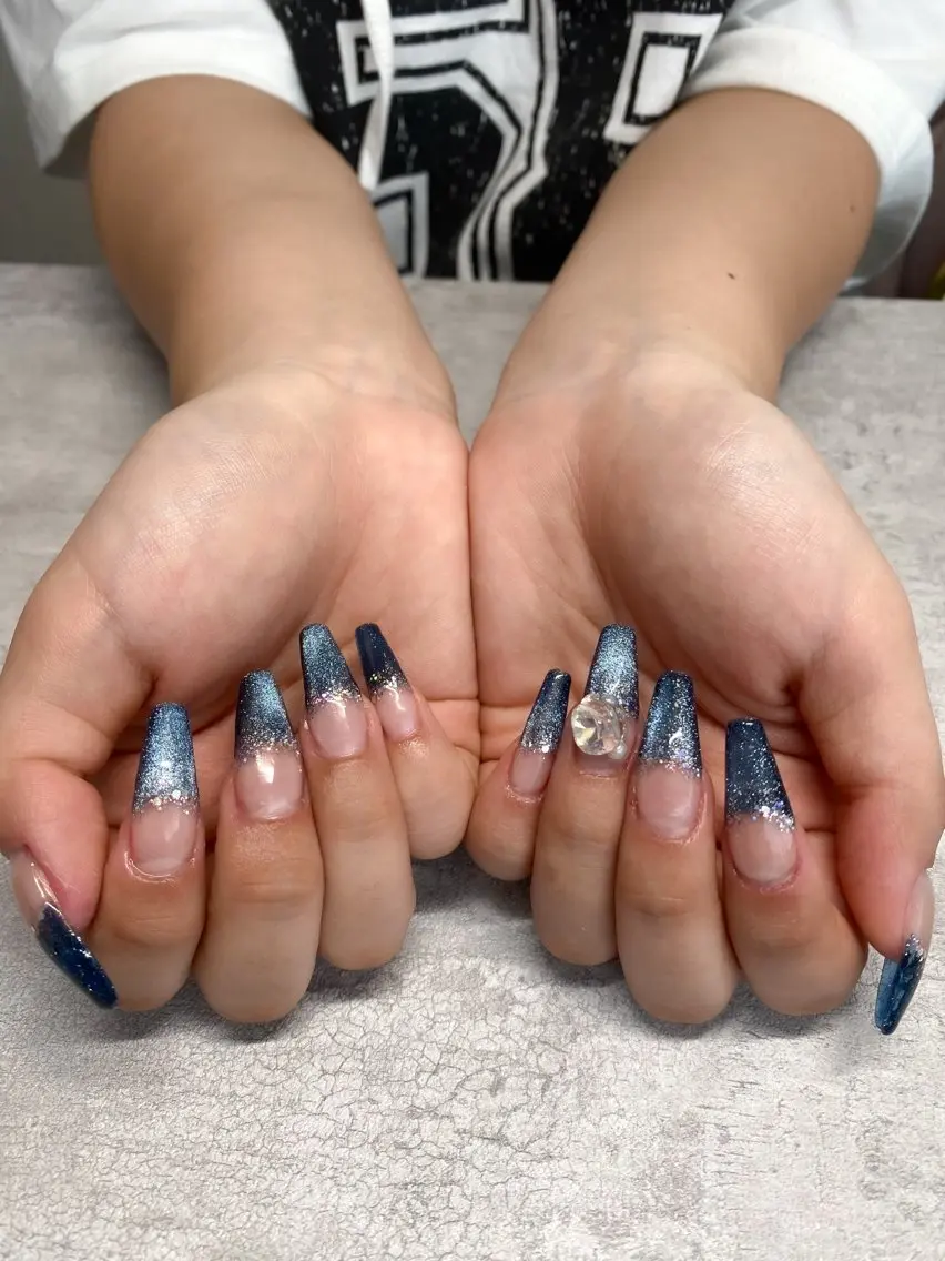 ネイル フラッシュネイル フレンチネイル キラキラネイル マグネットネイル ワンカラーネイル nail salon & U【アンドユー】のネイルデザイン