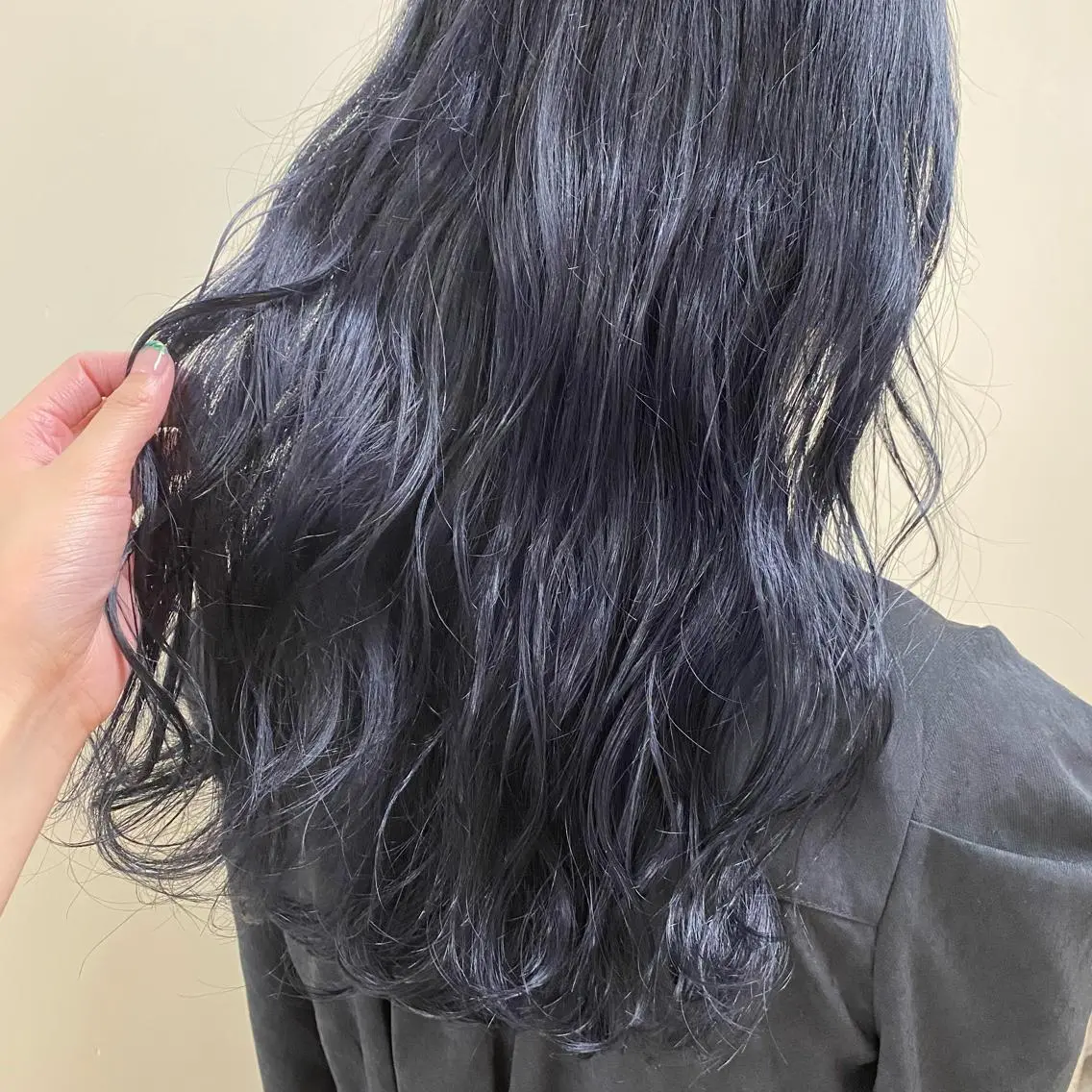 ミディアム カラー ネイビーカラー 清村 和音のヘアスタイル