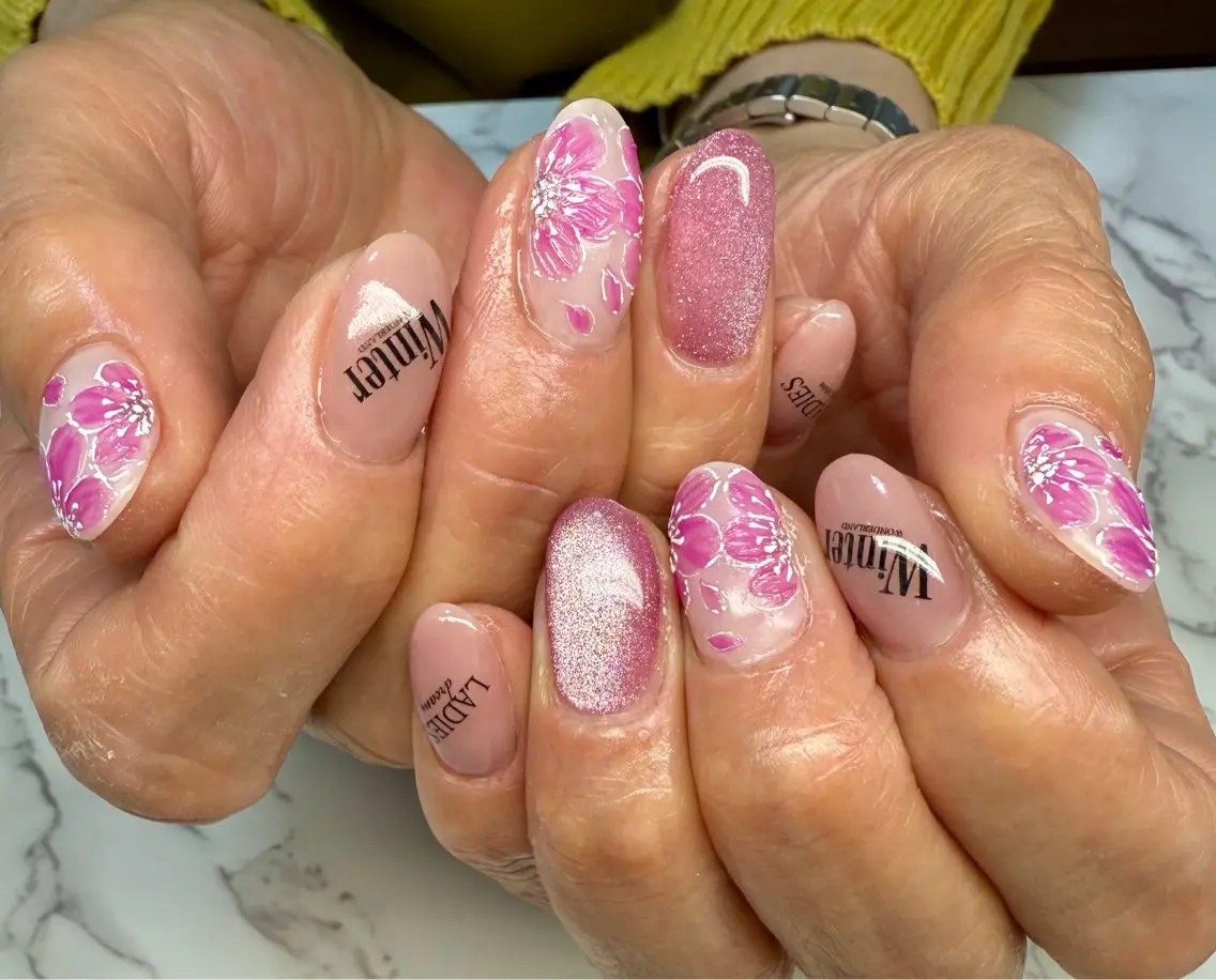 ネイル アートネイル チークネイル フレンチネイル 氷ネイル・うるうるネイル キラキラネイル Mai’s nailのネイルデザイン