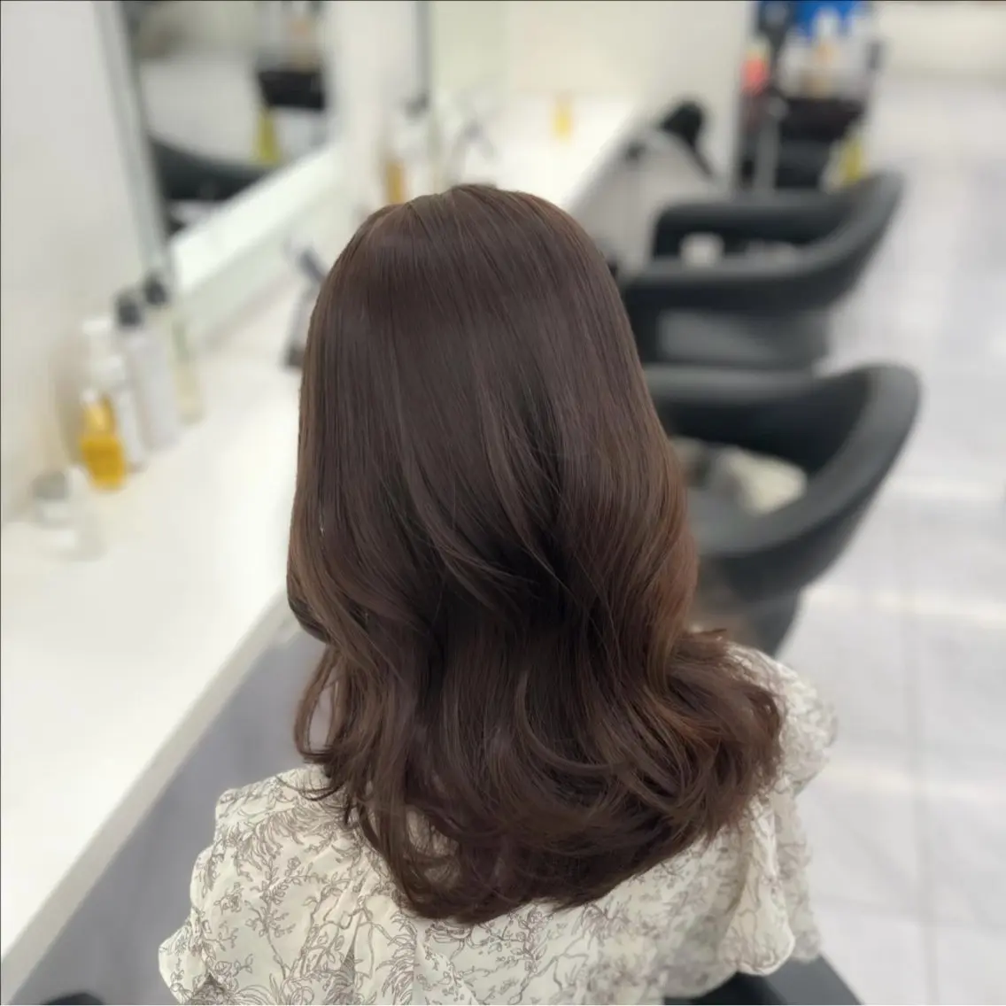 セミロング カラー パーマ ヘアアレンジ メンズ キッズ ヘアカラー トリートメント ヘアセット ブリーチなしカラー/ ブラウン/レイヤーのヘアスタイル
