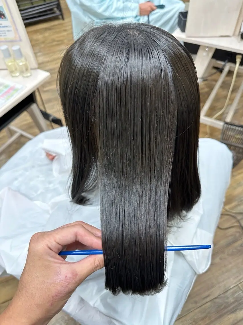 セミロング カラー 🫧K+plus🫧 菅原しほ🫧のヘアスタイル
