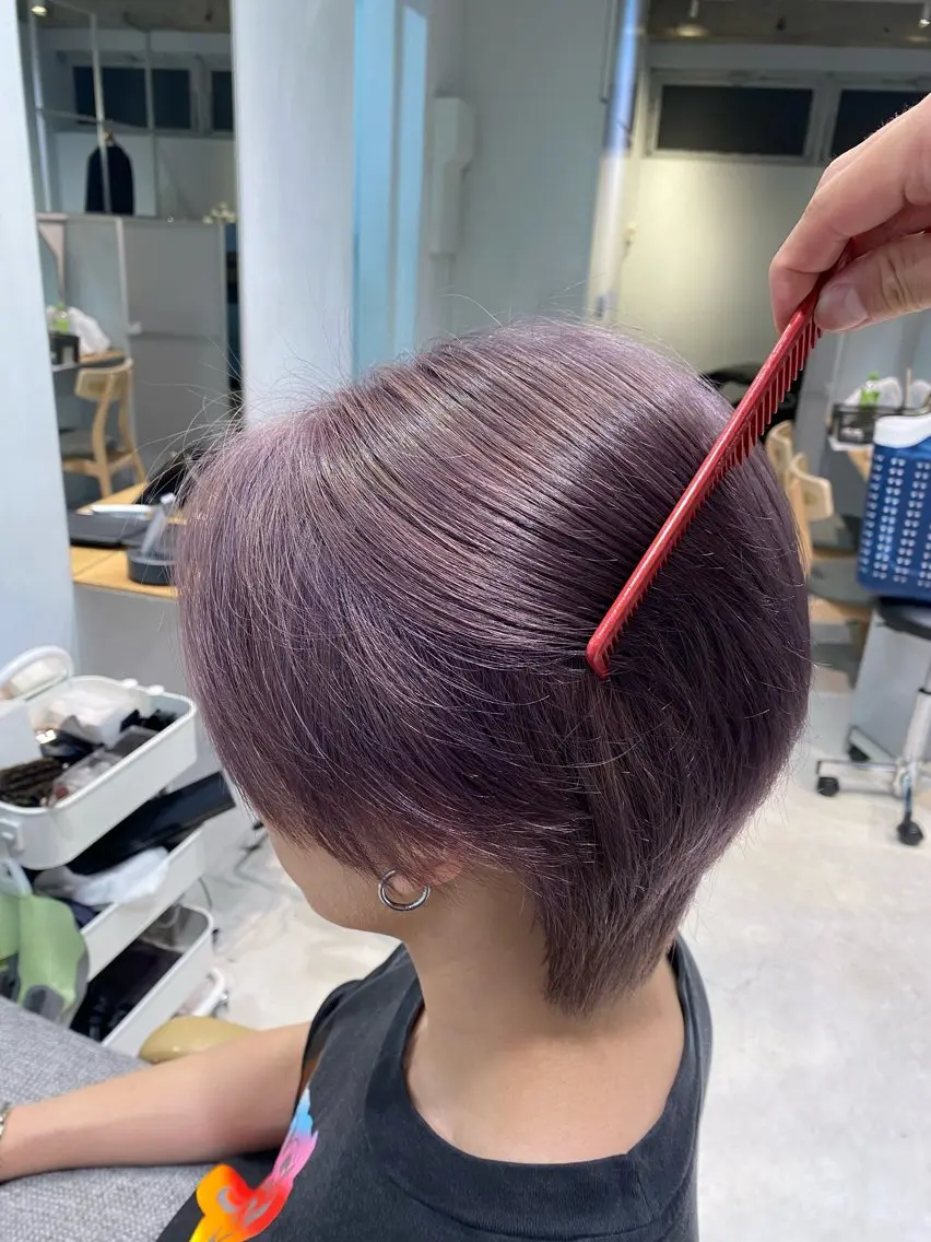 カラー ブリーチ 透明感カラー グレージュ ラベンダーカラー ラベンダーグレージュ ヘアカラー 大関 星翔のヘアスタイル