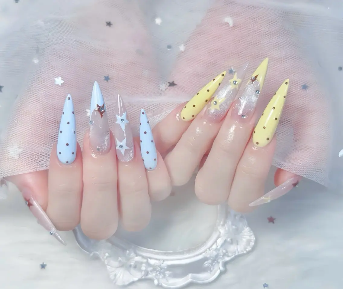 ネイル チークネイル 長さ出し フレンチネイル ジェルネイル グラデーション ハンドネイル THANHTHANH NAILのネイルデザイン
