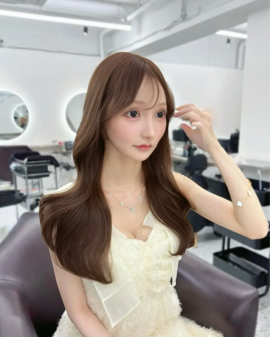 ミディアム カラー パーマ ヘアアレンジ ベージュカラー ヘーゼル レイヤーカット カット ヘアカラー トリートメント 🌸グレージュ/ ベージュ🌸yutaのヘアスタイル
