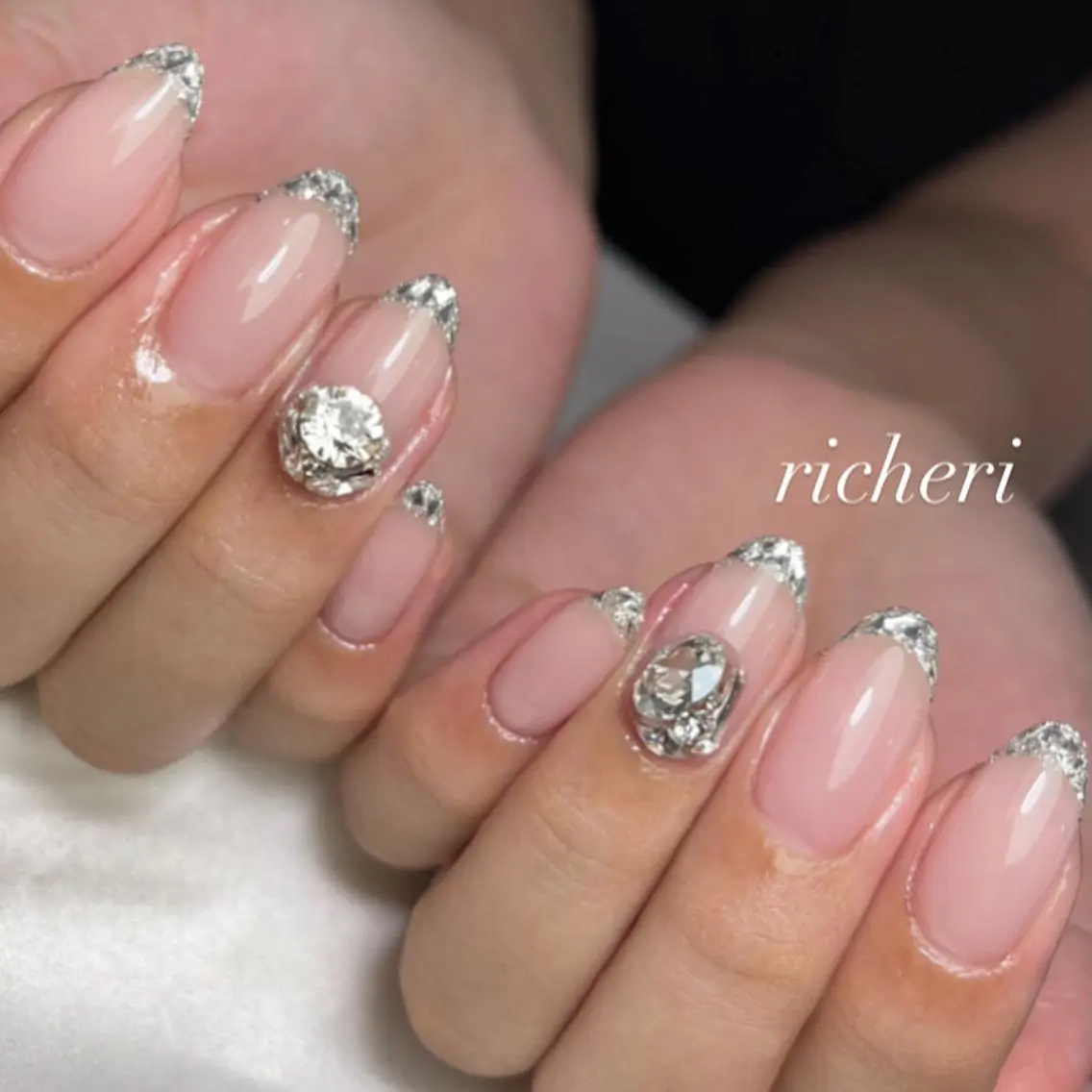 ミディアム ネイル ハンドネイル richeri beautyのネイルデザイン