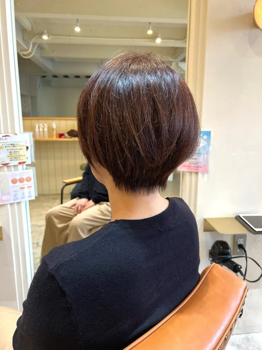 ショート カット ヘアカラー トリートメント ぱつボブ/ ショート/YUKIのヘアスタイル