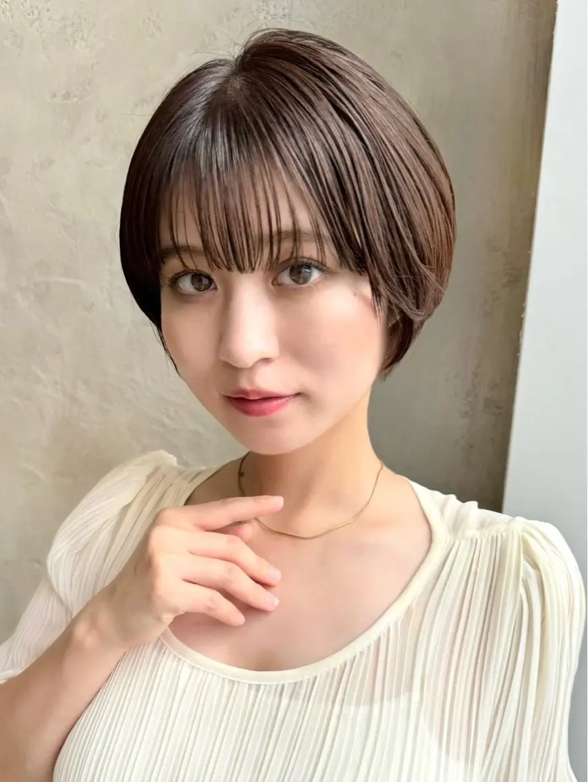 ショート カラー カット 縮毛矯正 トリートメント 💍新宿ショート 💍岩田莉奈のヘアスタイル