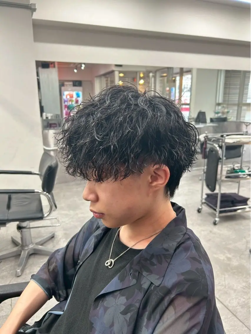 メンズ 【毎朝セット3分】 メンズパーマ　真人のヘアスタイル