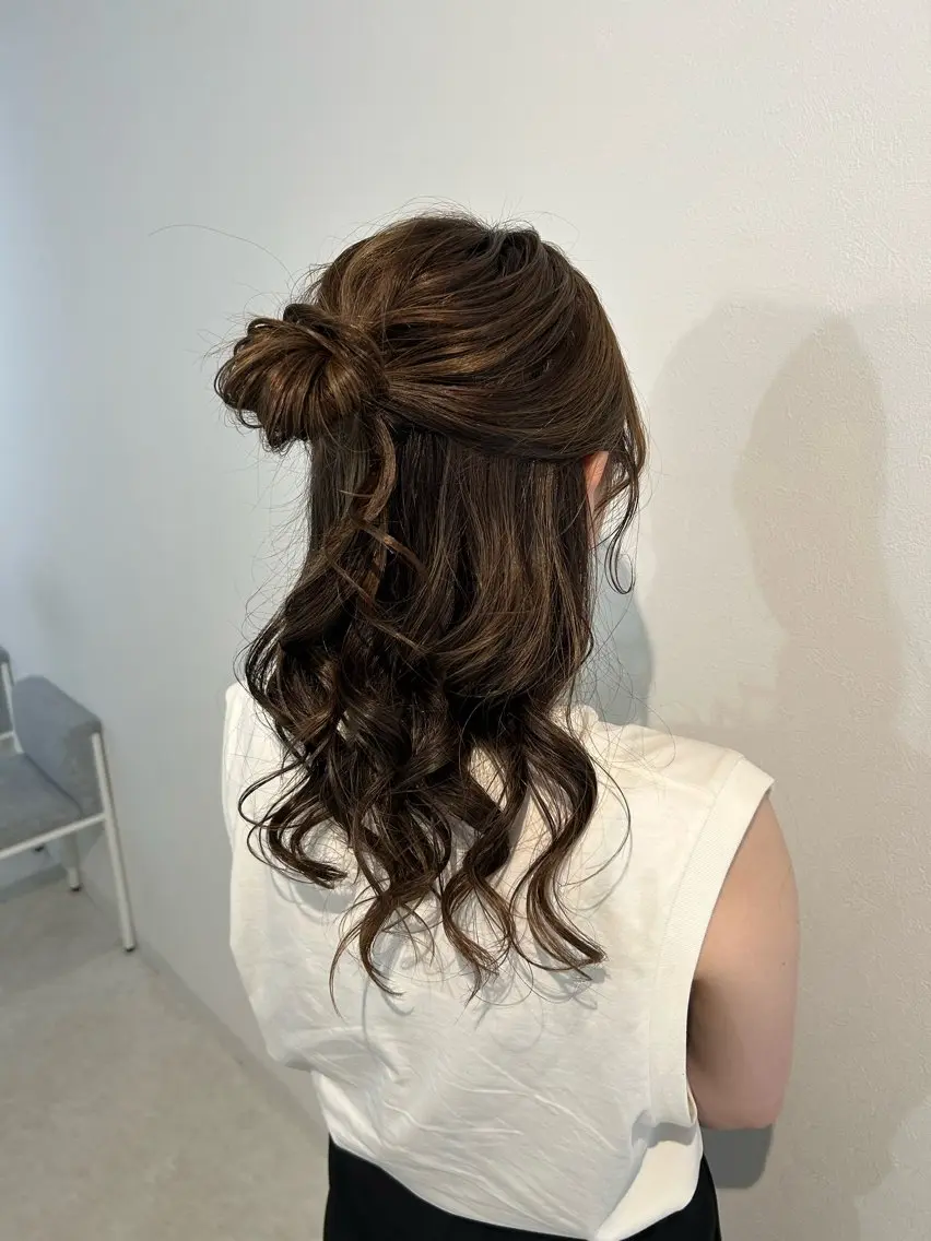 セミロング ヘアアレンジ ハーフアップ お団子ヘア ヒナリ/まつ毛パーマ 無料モデル募集中☆彡のマツエク・マツパデザイン