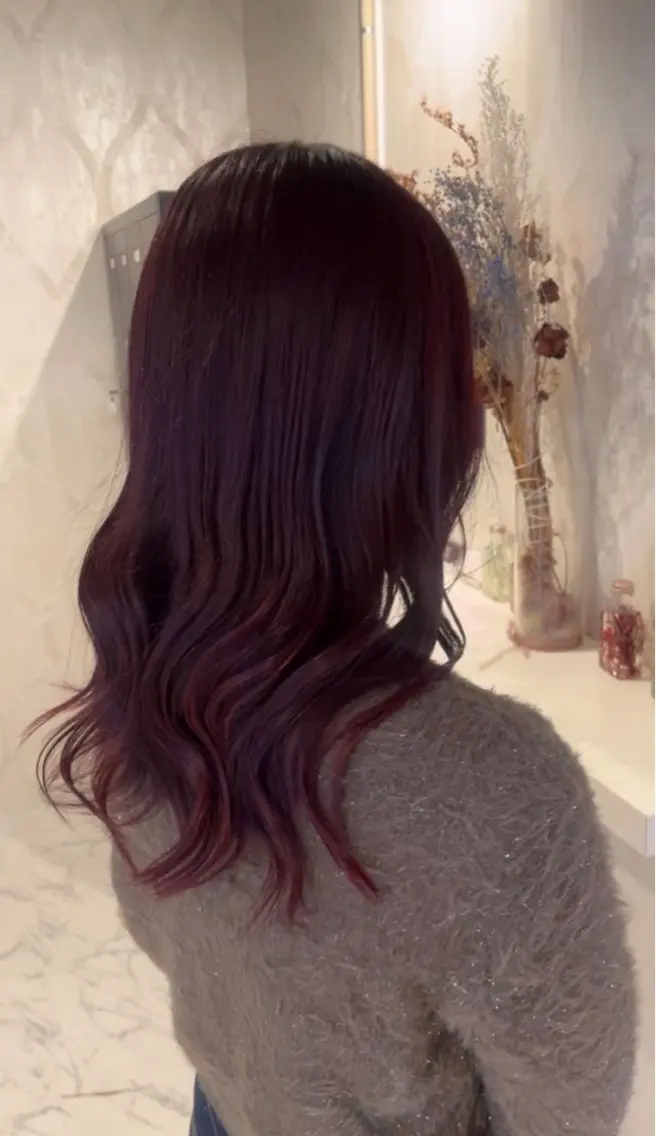 ロング カラー ラベンダーカラー ヘアカラー 石川 花奈のヘアスタイル