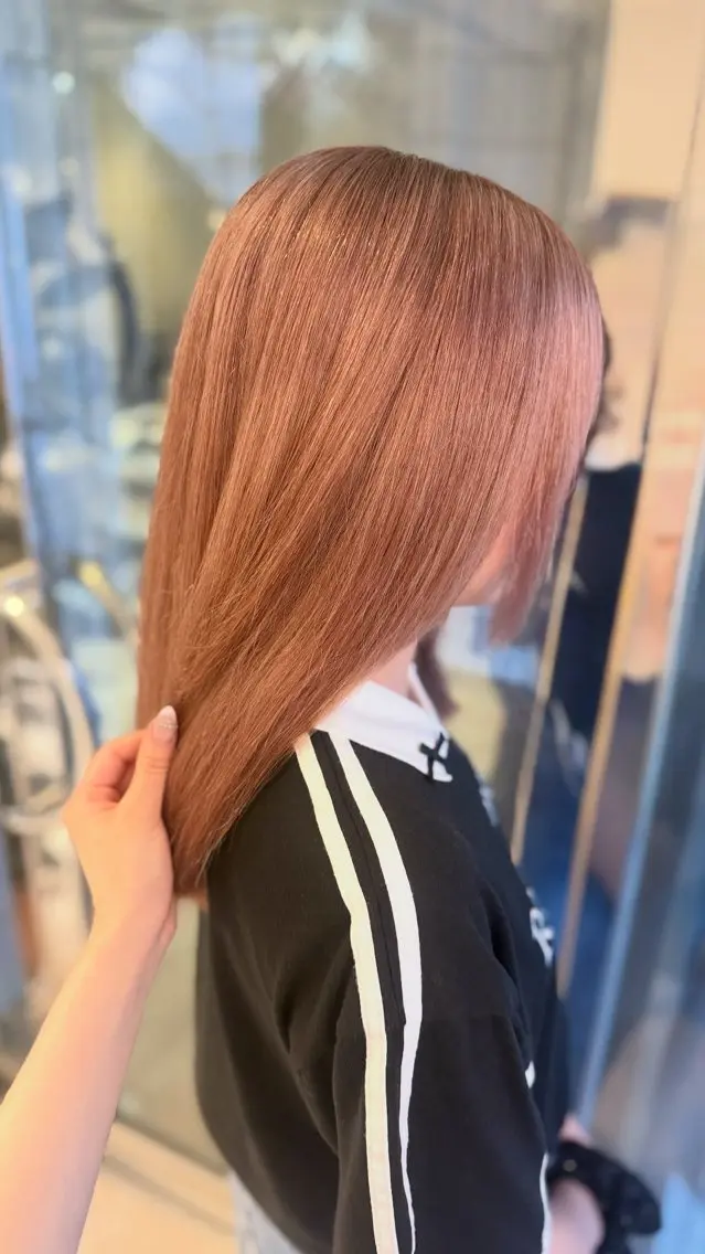 セミロング カラー ヘアカラー ᴍᴏᴇ ‎ 〈 en. 〉のヘアスタイル