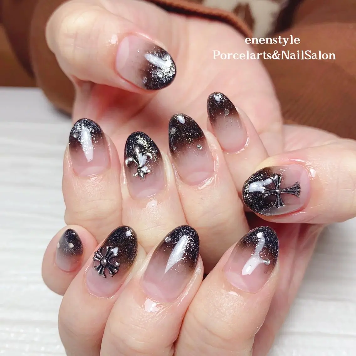 ミディアム ネイル 🐾enen style 🐾のネイルデザイン