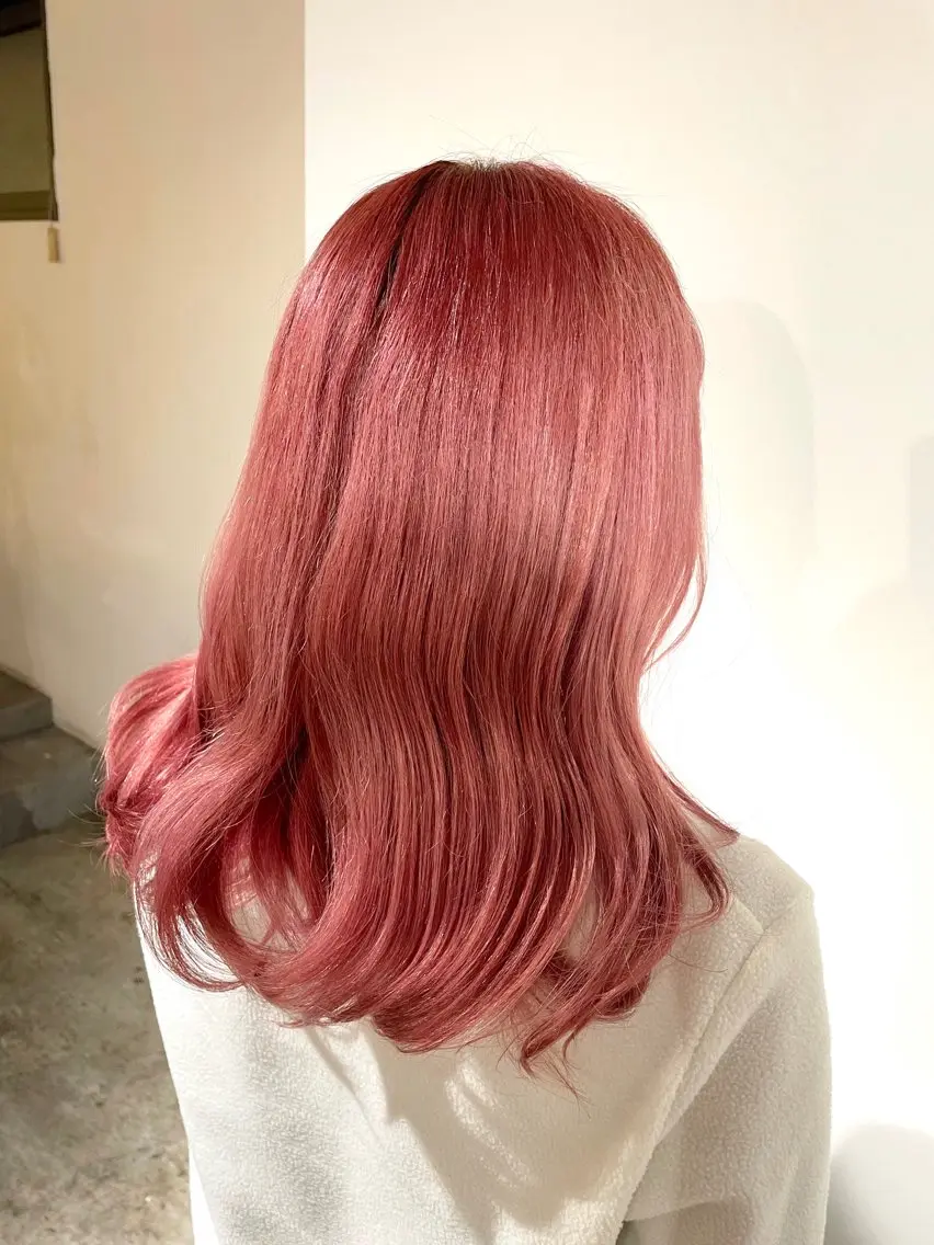 ミディアム カラー ベージュカラー ブリーチ ケアブリーチ ダブルカラー ピンクカラー ヘアカラー トリートメント 暖色カラー🍒 ケアブリーチ/akiのヘアスタイル