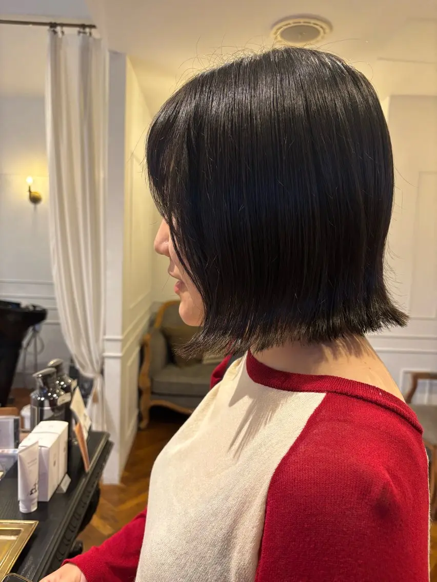 ショート ボブ 外ハネヘア トリコヘアサロン 新井千智のヘアスタイル