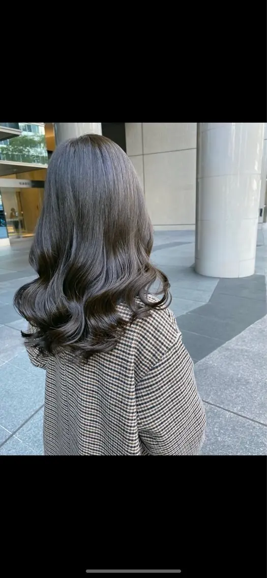 ロング カラー ベージュカラー オリーブベージュ 韓国風ヘア ヘアカラー トリートメント erika /韓国ヘアのヘアスタイル