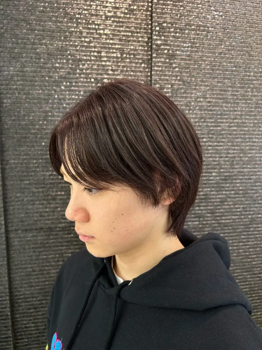 ショート メンズ メンズブリーチ 對馬 光梨のヘアスタイル