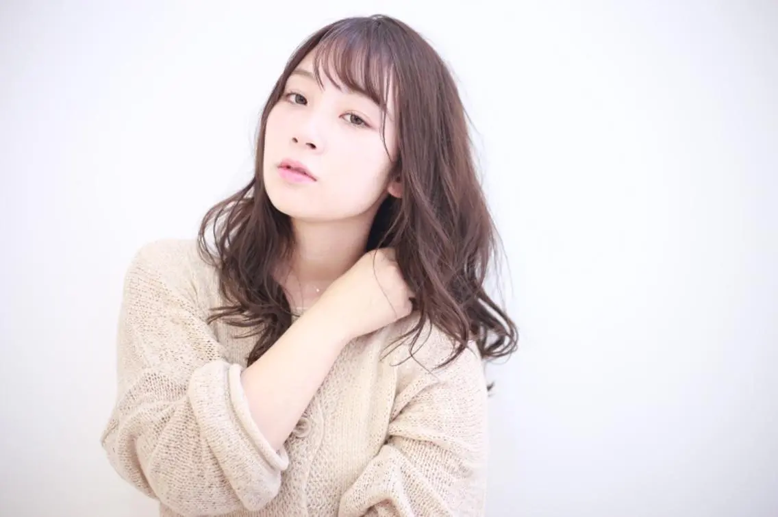 ミディアム カラー 【女性指名No.1】 西口直子のヘアスタイル