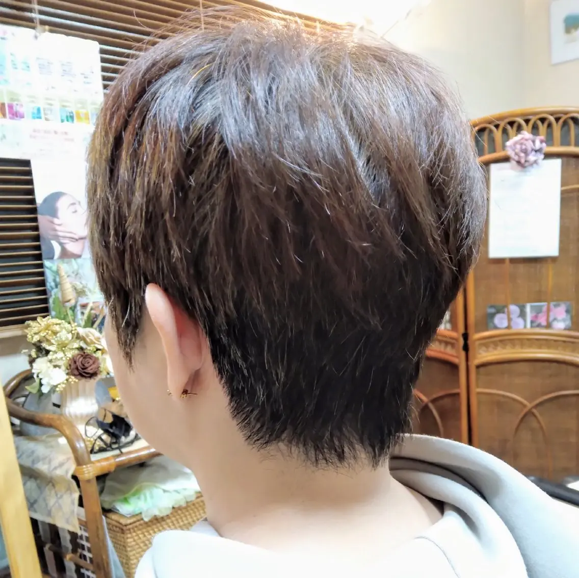 ショート 小林　ローズパープル カット＆カラー美容室のヘアスタイル