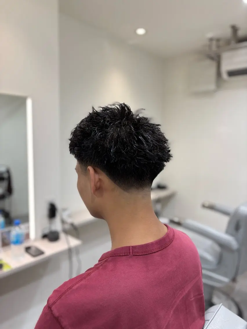 ショート パーマ メンズ フェードカット カット パーマ 深澤 知樹のヘアスタイル