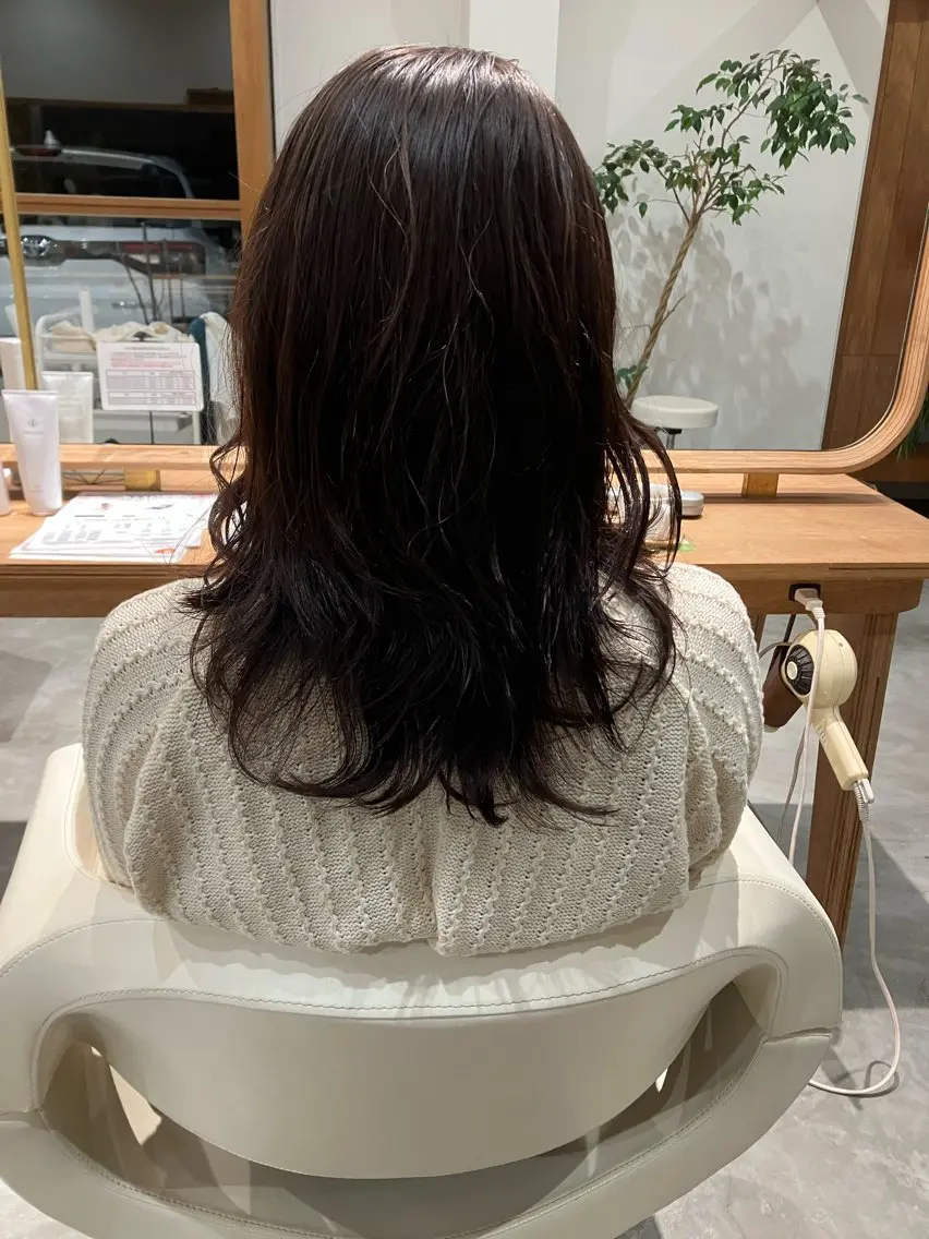 セミロング カラー アッシュ アッシュブラウン ブラウンカラー レイヤーカット カット ヘアカラー 佐藤 悠生 メンズパーマ.カットのヘアスタイル