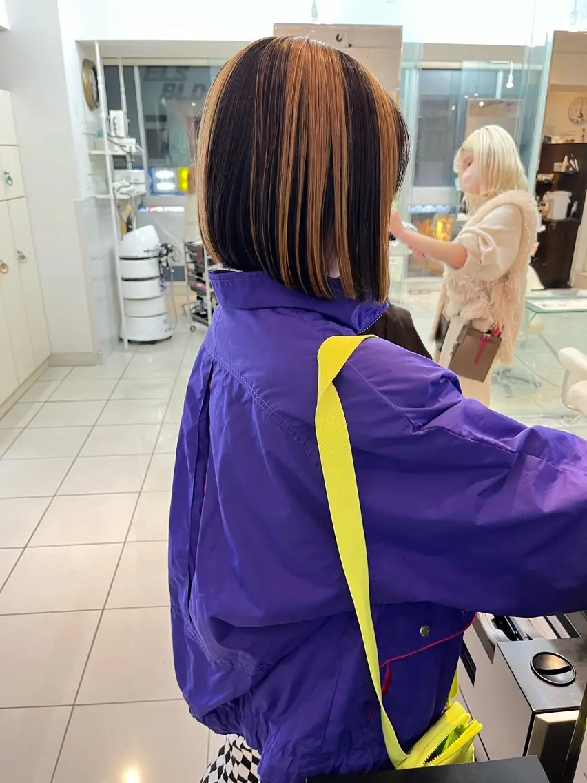 ショート カラー アレンジ&ショート 💙YUKINOのヘアスタイル