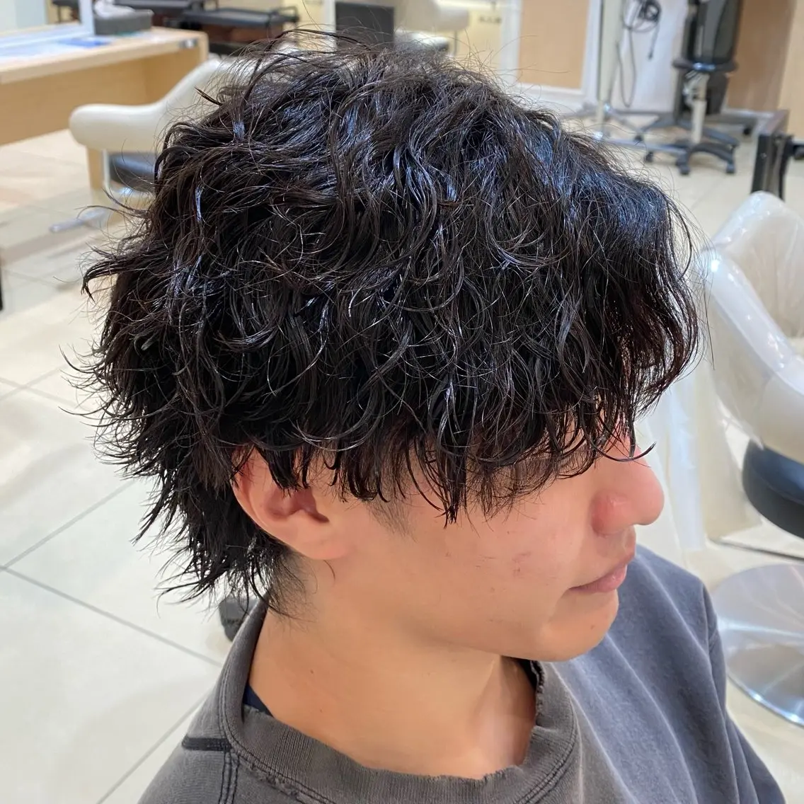 ショート パーマ メンズ カット パーマ メンズ特化型美容師 栗山勇人のヘアスタイル
