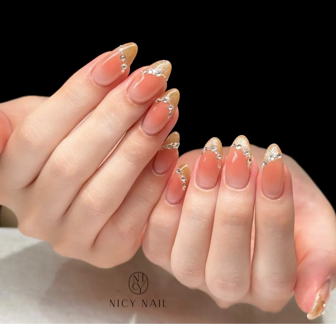ネイル アートネイル オーロラネイル ブルー チークネイル フットネイル ハンドネイル NICY NAIL 池袋のネイルデザイン