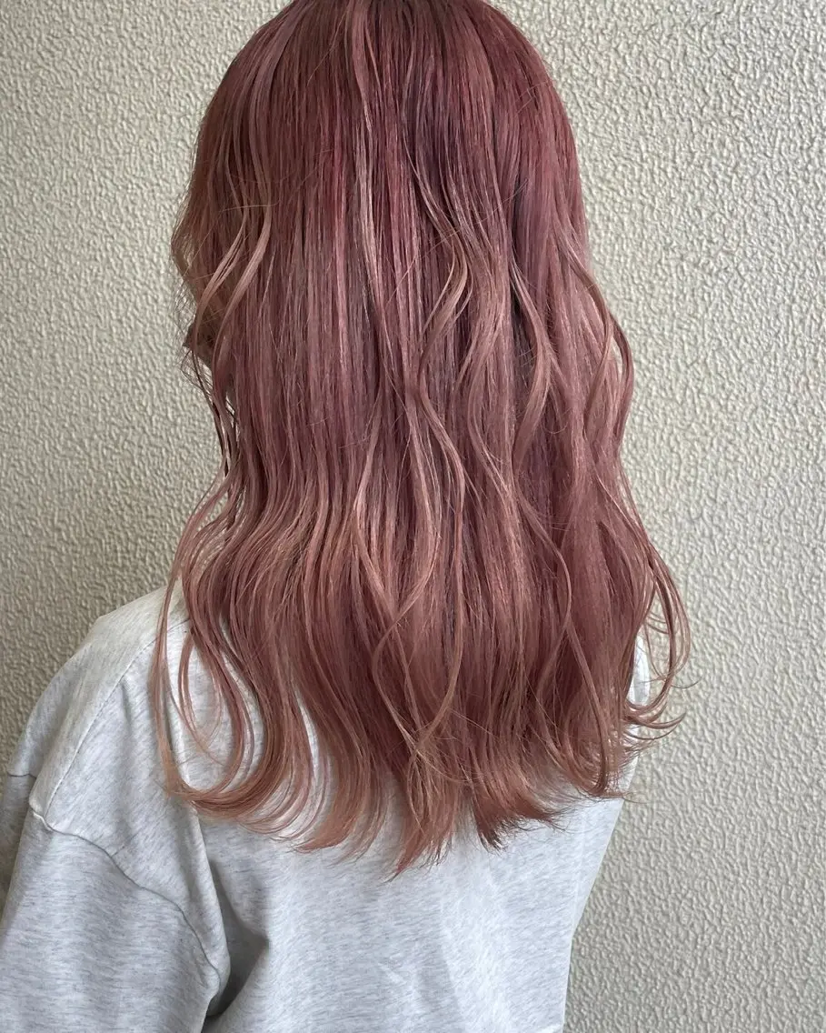 セミロング カラー 三浦 悠のヘアスタイル
