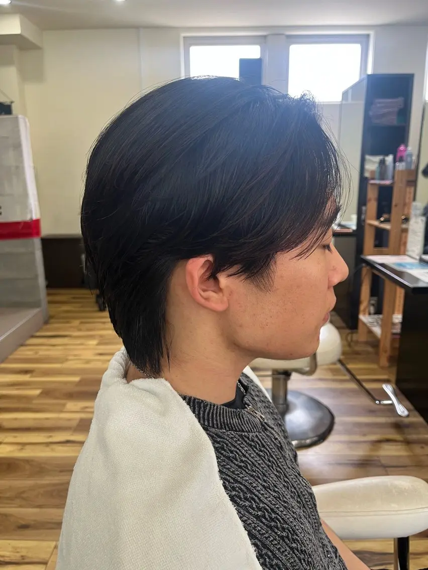 メンズ センターパート メンズウルフカット ウルフカット 関 紫雲（ｾｷﾚﾝｹﾞ）のヘアスタイル